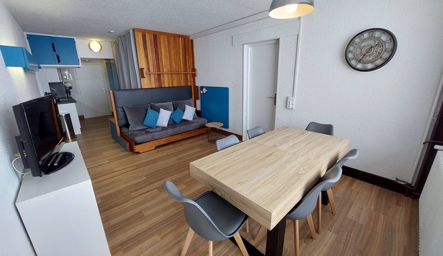 Apartment Chamrousse1750 45m² 6/7 people, at the foot of the slopes and the resort center