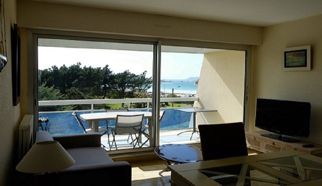Apartment close to the trestel beach