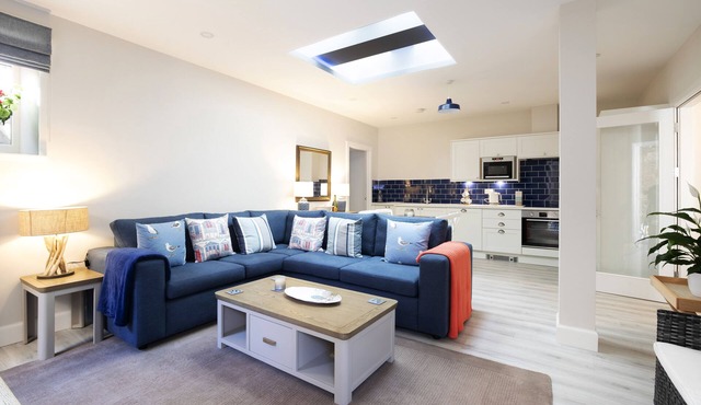 Apartment Close To Beach, Golf Courses and Amenities