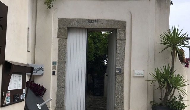 Apartment close to the village square, superb unobstructed view