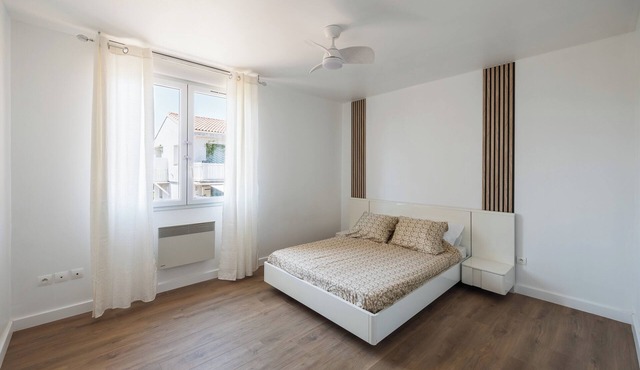 Apartment close to the beach with a view!