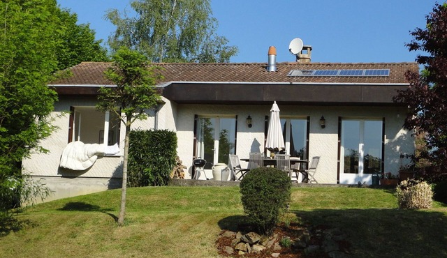 Apartment close to the sea