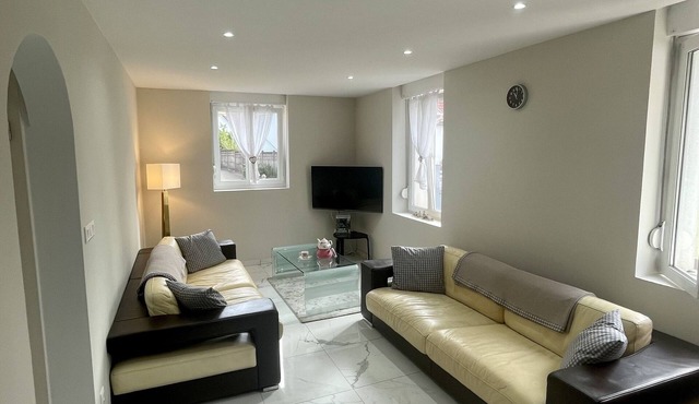 Apartment completely renovated, comfortable and bright.