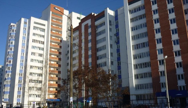 Apartment Complex on Borodin