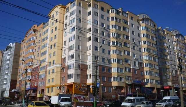 Apartment Complex on Kalinina