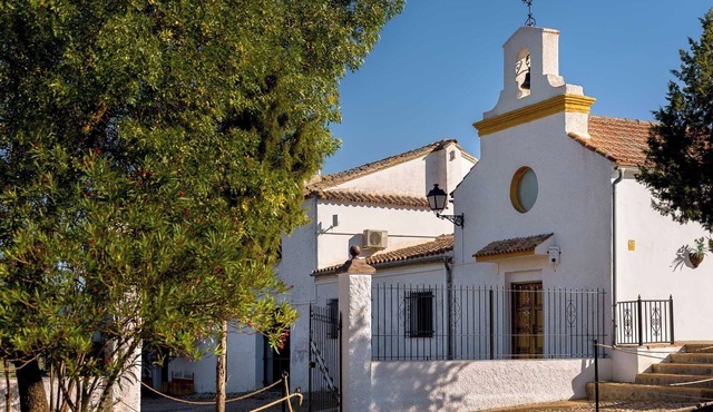 Apartment 'Cortijo La Teja' with Mountain View, Wi-Fi and Air Conditioning