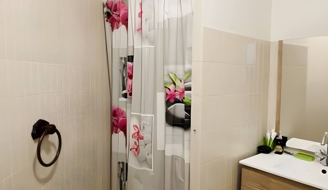 Apartment 'Corinne' with Mountain View, Private Pool and Wi-Fi