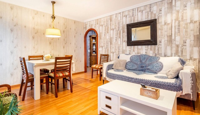 Apartment 'Cristina Center' with Balcony, Wi-Fi and Air Conditioning
