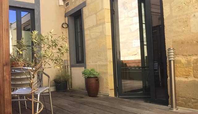 Apartment-de la Course 2 -Ensuite with Shower