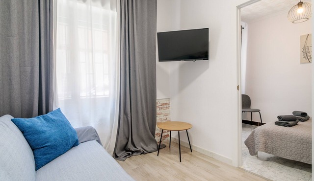 Apartment 'De Los Rios' with Wi-Fi and Air Conditioning