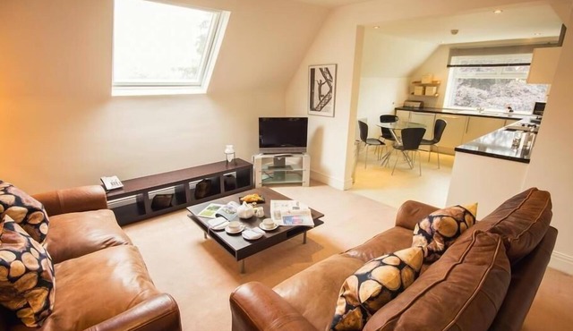 Apartment-Deluxe-Ensuite with Bath-Garden view