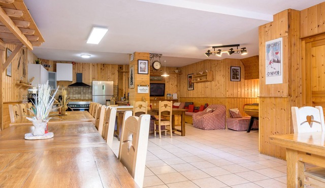 Apartment 'Des Sapins' with Mountain View, Private Terrace and Wi-Fi