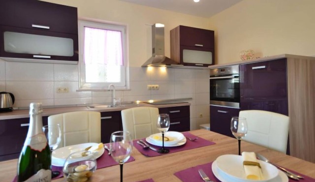 Apartment Dević by Interhome