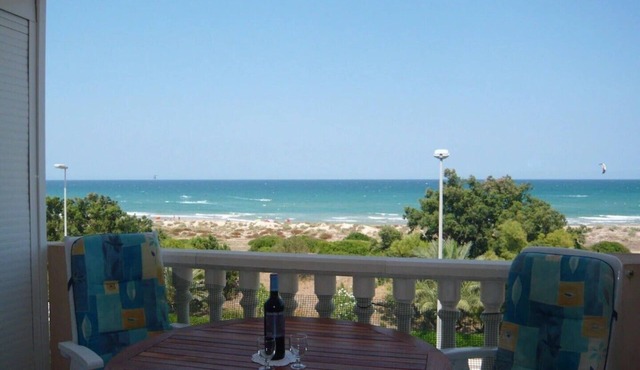 Apartment directly on the dune beach with pool, fantastic sea view, WIFI