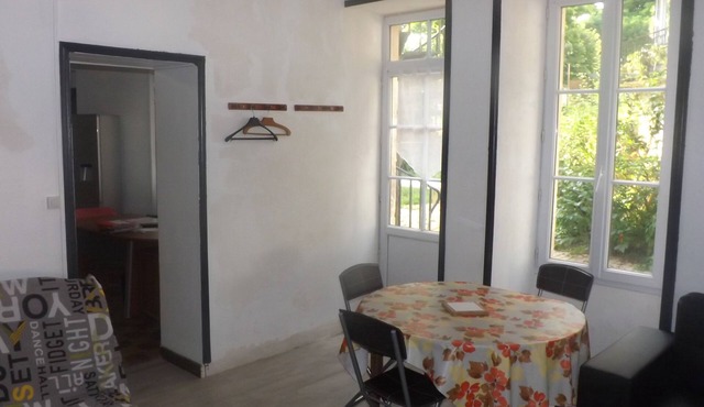 APARTMENT DOOR Marais Poitevin (MARINE-CULTURE-HISTORY)