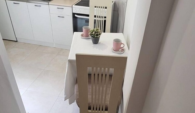 Apartment Dora - Studio Apartment with Terrace