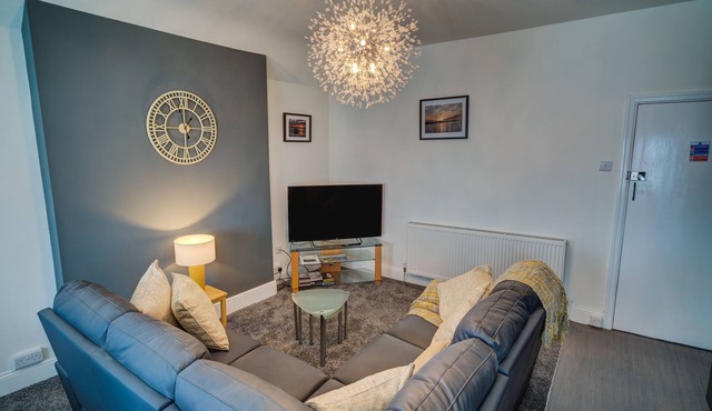 Apartment Double Ensuite with Shower & Sea View at Beachmount Holiday Apartments