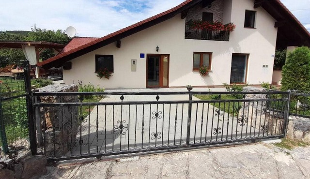 Apartment Dujmović 1 - Two Bedroom Apartment with Terrace