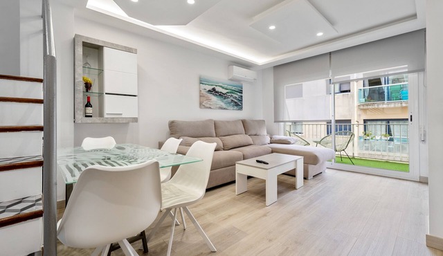 Apartment 'Duplex Center' with Balcony, Wi-Fi and Air Conditioning