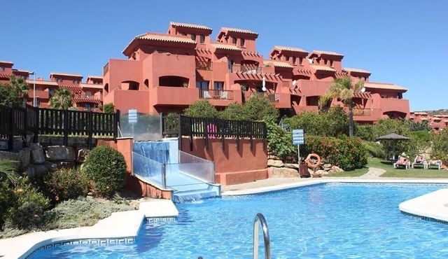 Apartment 'Duplex Estepona' with Mountain View, Wi-Fi and Air Conditioning