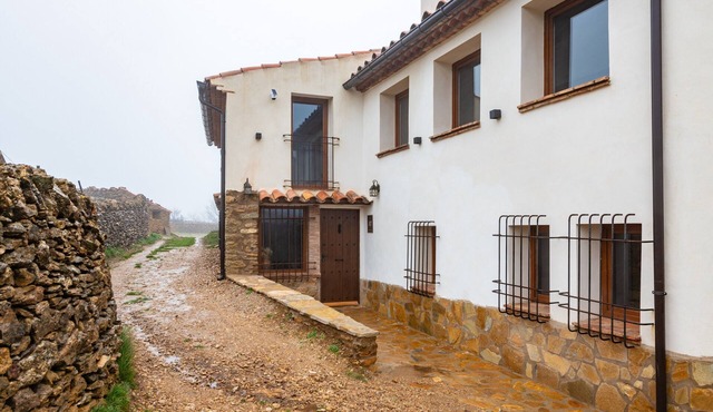 Apartment 'El Nido' with Mountain Views, Private Terrace and Private Garden