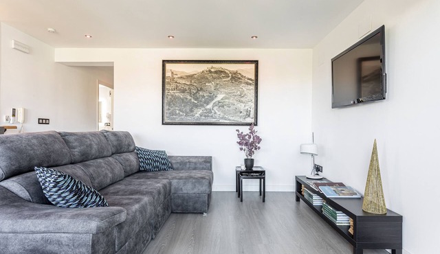 Apartment 'El Pisito De Gemma' with Balcony, Wi-Fi and Air Conditioning