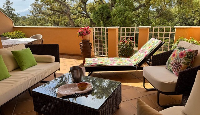 Apartment 'Elviria Gardens' with Shared Pool, Wi-Fi and Air Conditioning
