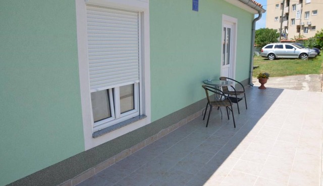 Apartment "Ema" *