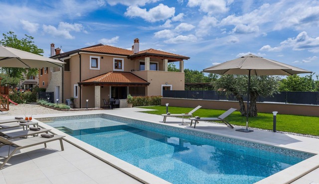 Apartment Emili by Interhome