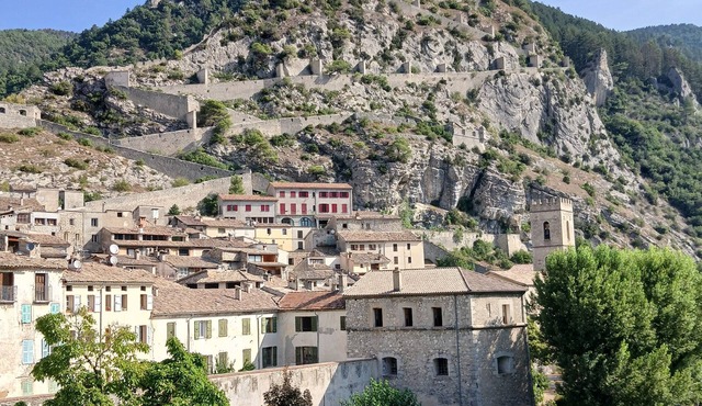 Apartment "Entrevaux" with Mountain View