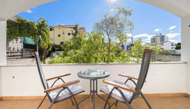 Apartment Ervin (54231-A1) - Vodice