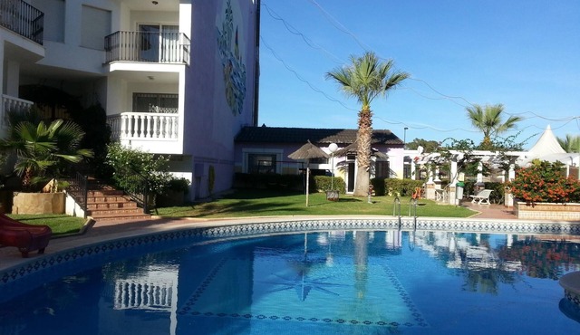 Apartments with pool very close to the beach. Ref.San Antonio 68