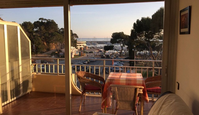 Apartment BEACH FRONT