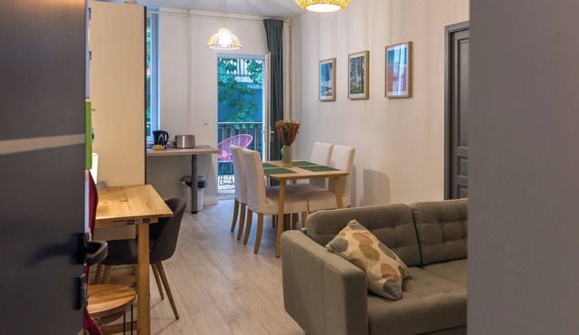 Apartment 'Escapade Dacquoise' with Private Terrace and Wi-Fi