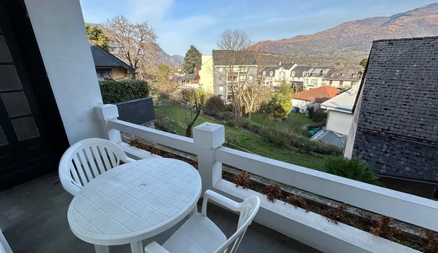 Apartment 'Estaing' with Mountain View, Private Terrace and Wi-Fi