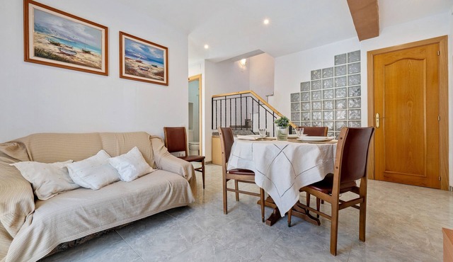 Apartment 'Estela' with Private Terrace, Wi-Fi, Balcony and Air Conditioning