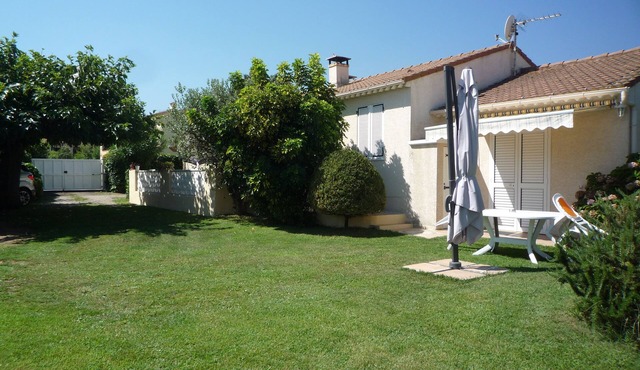 apartment F1,1 room, 1 kitchen, 1 bathroom possibility 4 pers.