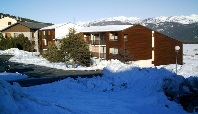 Apartment 'Face Au Lac 6 Voyageurs' with Lake View and Balcony