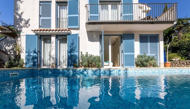 Apartment Fana with Swimming Pool