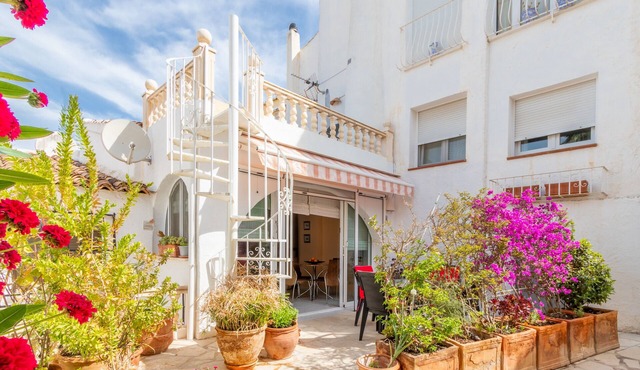 Apartment 'Finca 9' with Shared Pool, Wi-Fi and Air Conditioning
