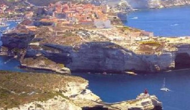 Apartment/flat - Bonifacio