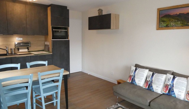 Apartment for 4 in the center of the village.