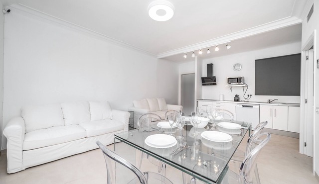 Apartment for 10 people in the heart of Barcelona