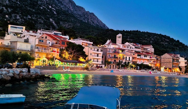 Apartment for 2 persons + 1 child approx. 45 m² in Drašnice, Dalmatia (Split-Dalmatia County)