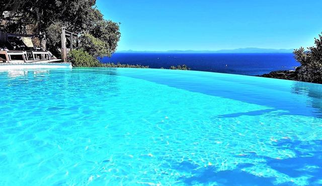 Apartment for 2 to 4 people with 1 bedroom.