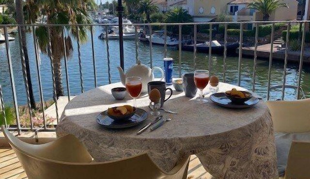 Apartment for 3 people with a beautiful view in Port-Cogolin