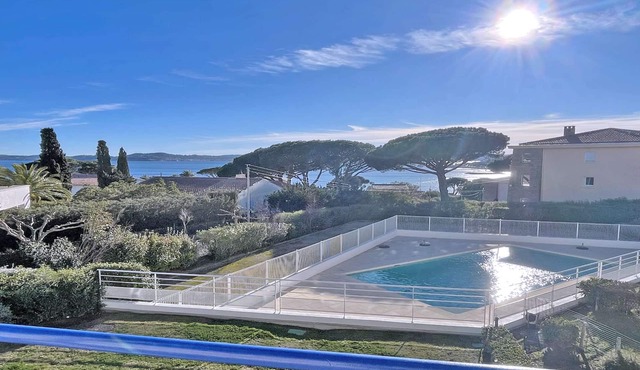 Apartment for 4/5 people – Sea view – Air conditioning – Wifi – Pool residence – Sainte.