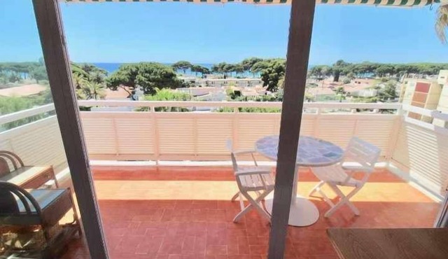 Apartment for 4 people terrace sea view Cambrils beach 230m