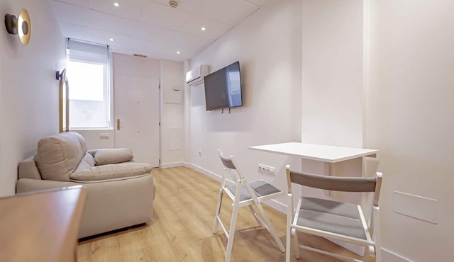 Apartment for 4 people Feria Madrid 104