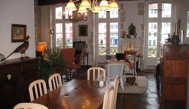 Apartment for 4 people in the center of historic Bayonne
